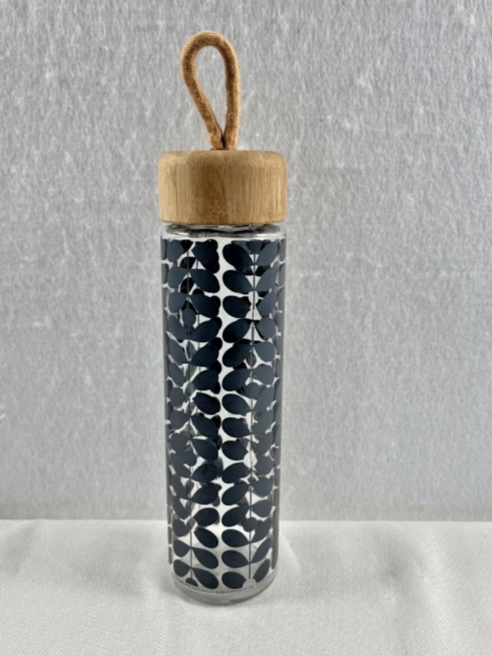 Orla Kiely 20 oz Bamboo Glass Water Bottle Lead Free BPA Free Leaf Stem pattern